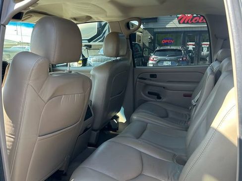 Used 2006 Chevrolet Silverado 3500 LT w/ Heavy-Duty Power Package AWD/4WD image 9