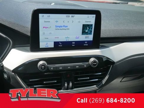 Used 2022 Ford Escape SEL w/ Technology Package AWD/4WD image 49