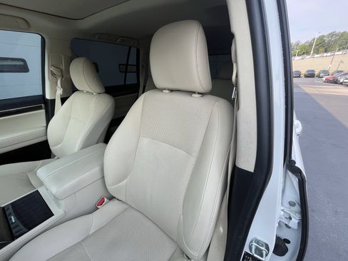 Used 2022 Lexus GX 460 Premium w/ Premium Plus Package AWD/4WD image 16