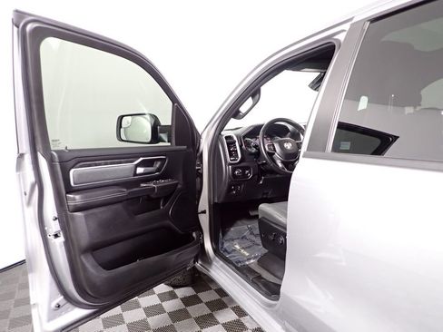 Used 2022 RAM 1500 Big Horn AWD/4WD image 16