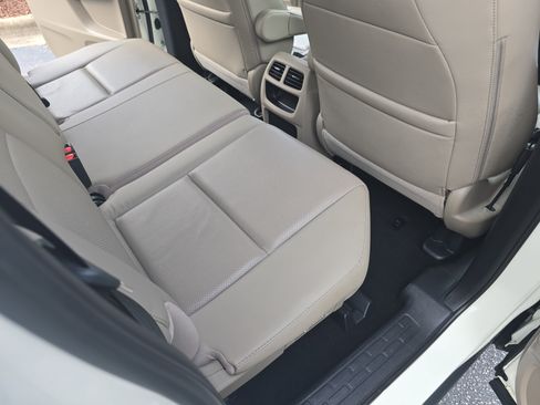 Used 2017 Honda Ridgeline RTL-T image 11