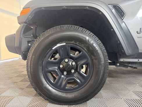 Used 2022 Jeep Wrangler Sport AWD/4WD image 11