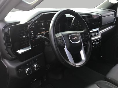Used 2025 GMC Sierra 1500 SLT