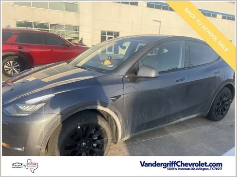 Used 2023 Tesla Model Y Long Range AWD/4WD image 1