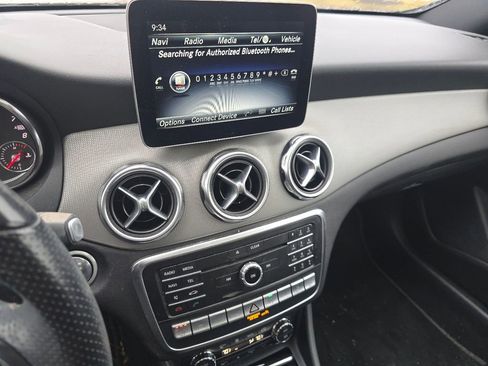 Certified 2019 Mercedes-Benz GLA 250 4MATIC image 27