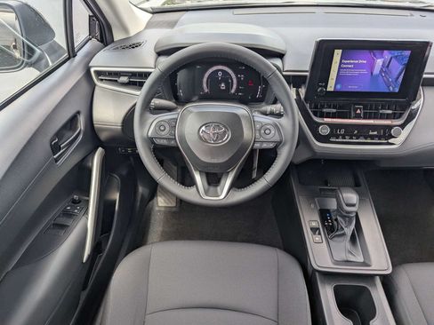 New 2026 Toyota Corolla Cross LE FWD image 17