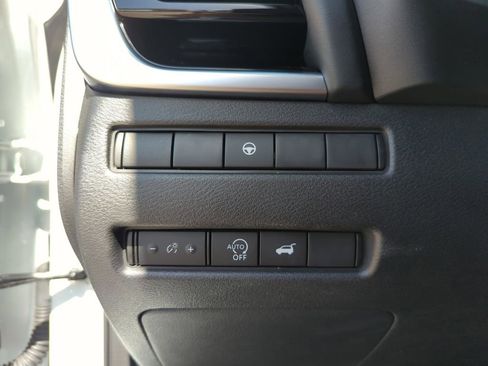 Certified 2024 Nissan Rogue SL FWD image 38