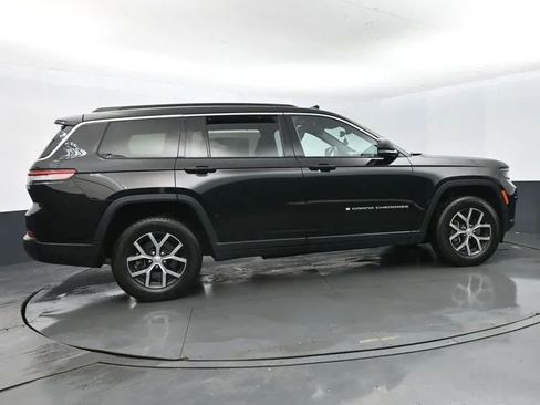Used 2024 Jeep Grand Cherokee L Limited w/ Luxury Tech Group II image 4