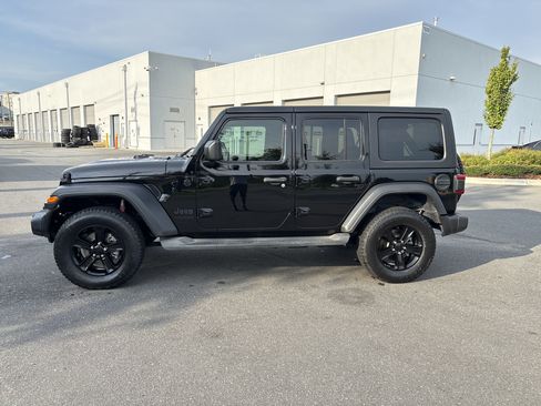 Used 2021 Jeep Wrangler Unlimited Sport AWD/4WD image 6