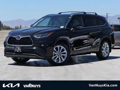 Used 2023 Toyota Highlander Limited