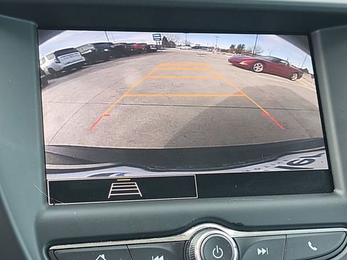 Used 2023 Chevrolet TrailBlazer LS image 21