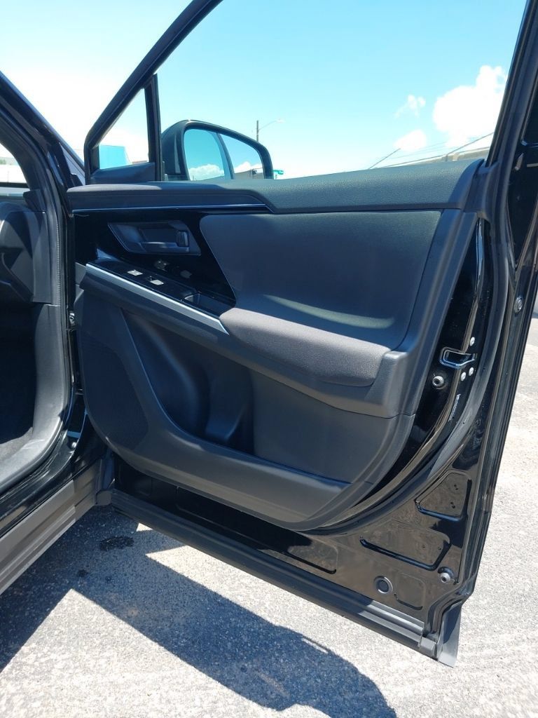 Used 2023 Subaru Solterra AWD image 12