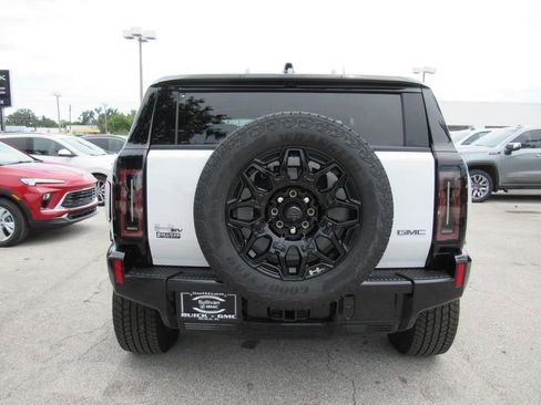 New 2026 GMC Hummer EV SUV image 5