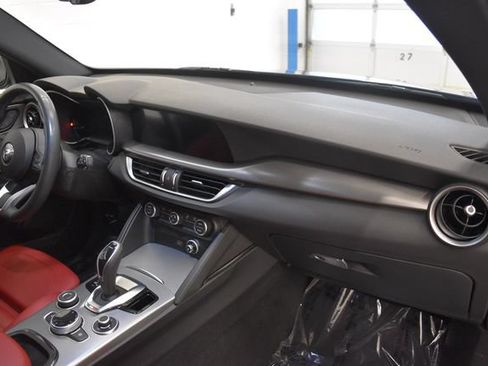 Used 2024 Alfa Romeo Stelvio Ti w/ Performance Driving Package AWD/4WD image 18