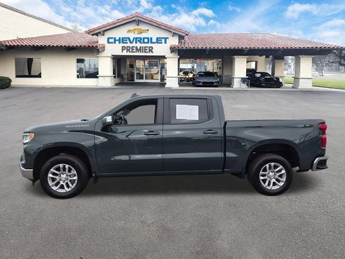 Used 2025 Chevrolet Silverado 1500 LT w/ Convenience Package II RWD image 5