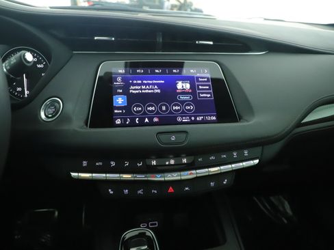 Used 2022 Cadillac XT4 Sport image 19