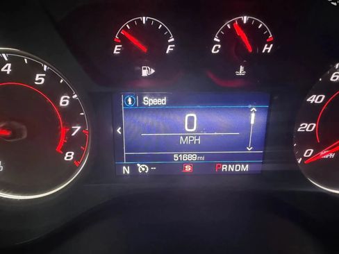 Used 2022 Chevrolet Camaro LT RWD image 11