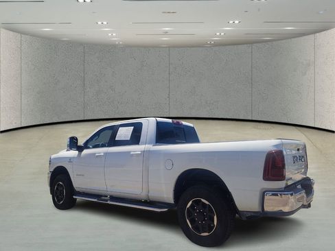 Used 2025 RAM 2500 Laramie image 7