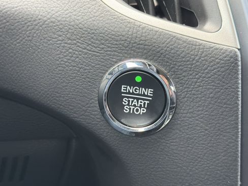 Certified 2023 Ford Edge SE w/ Black Appearance Package AWD/4WD image 6