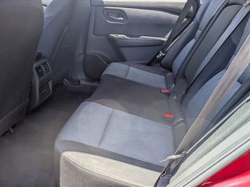 Used 2024 Nissan Rogue SV AWD/4WD image 18