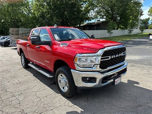 Used 2024 RAM 2500 Big Horn w/ Bed Utility Group image 4