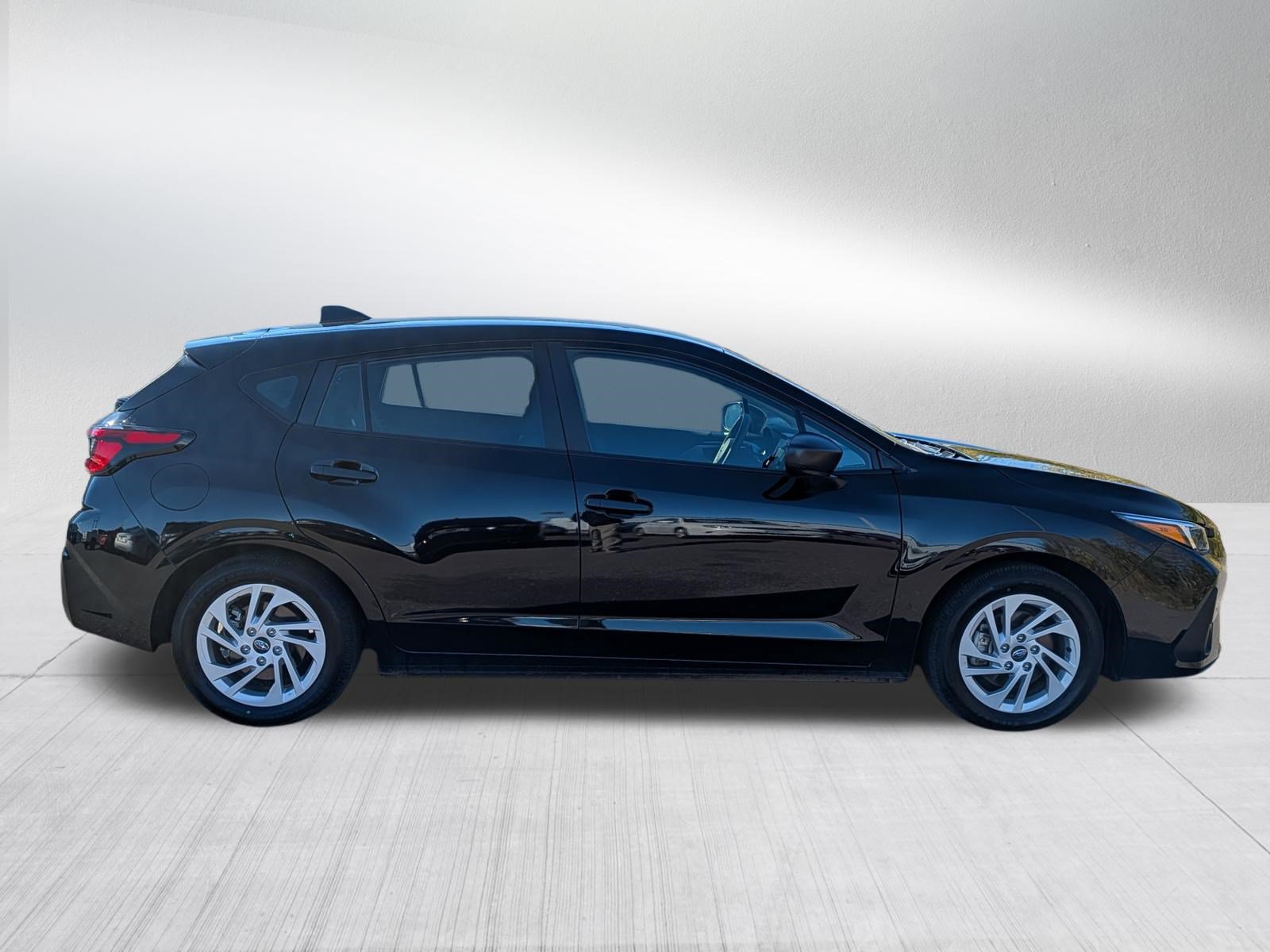 Used 2025 Subaru Impreza 2.0i AWD/4WD image 8