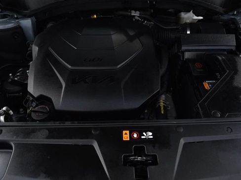 Used 2025 Kia Telluride S FWD image 30