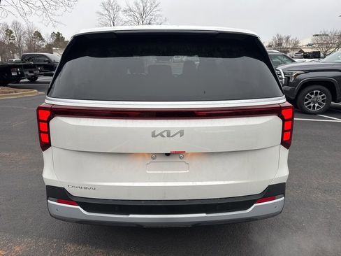 New 2026 Kia Carnival LX image 19