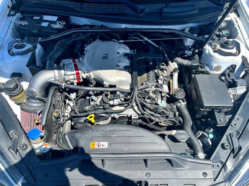 Used 2016 Hyundai Genesis Coupe 3.8 image 20