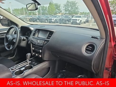 Used 2017 Nissan Pathfinder SV w/ SV Cold Weather Package AWD/4WD image 36