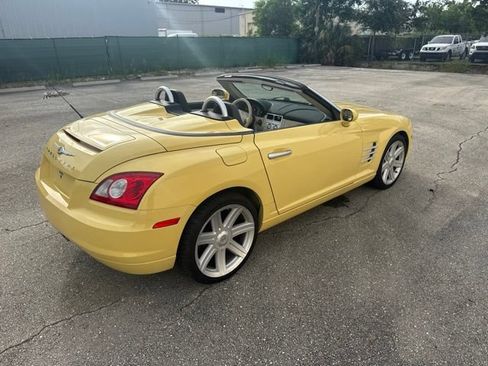 Used 2007 Chrysler Crossfire Limited RWD image 5
