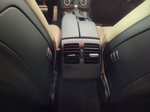 Used 2009 Mercedes-Benz C 63 AMG Sedan image 26