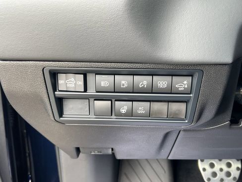 New 2026 Toyota Tundra Limited AWD/4WD image 16