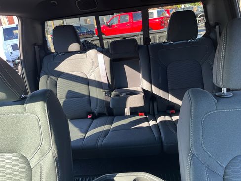 New 2026 RAM 1500 Big Horn AWD/4WD image 5