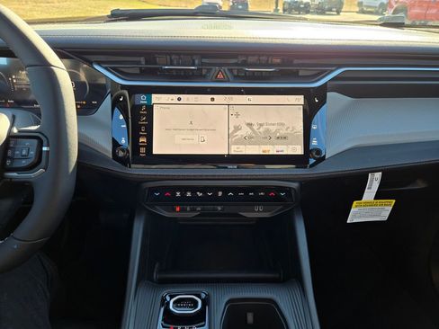 New 2026 Jeep Cherokee Limited AWD/4WD image 19