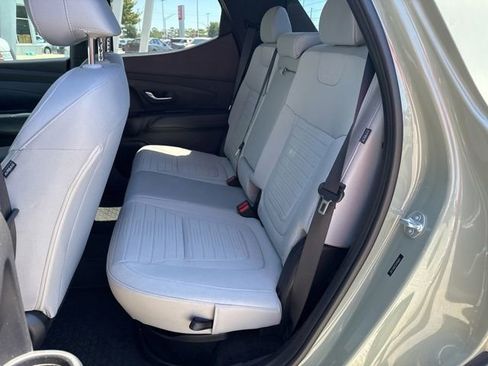 Used 2025 Hyundai Santa Cruz SE FWD image 22