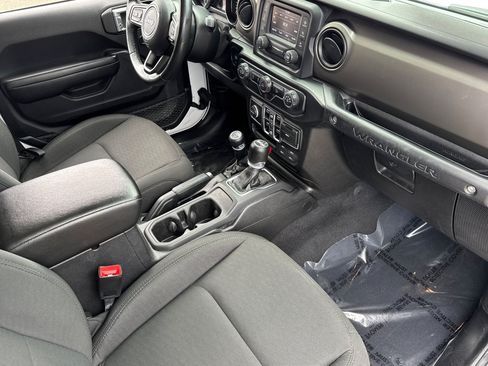 Used 2020 Jeep Wrangler Unlimited Sport S AWD/4WD image 33