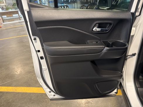 Used 2025 Honda Ridgeline RTL image 26