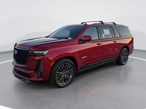 Certified 2024 Cadillac Escalade ESV V w/ Heavy-Duty Trailer Package image 7