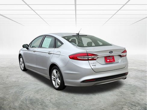 Used 2018 Ford Fusion S FWD image 5