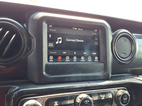 Used 2021 Jeep Wrangler Unlimited Sport AWD/4WD image 11