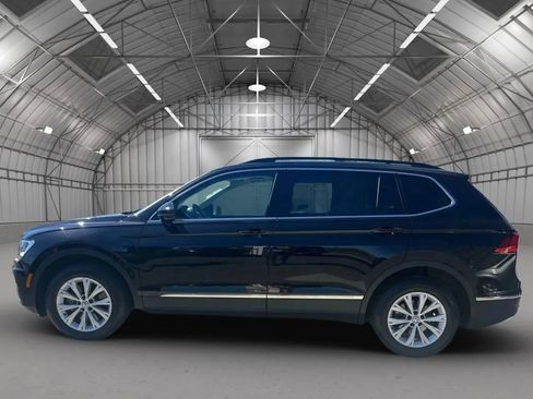 Used 2018 Volkswagen Tiguan SE FWD image 3