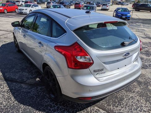 Used 2012 Ford Focus Titanium FWD image 5