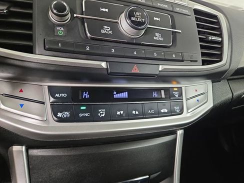 Used 2015 Honda Accord Sport image 19