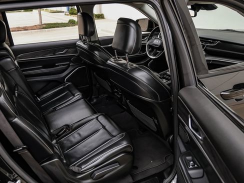 Used 2021 Jeep Grand Cherokee L Limited w/ Trailer Tow Group (B) image 36