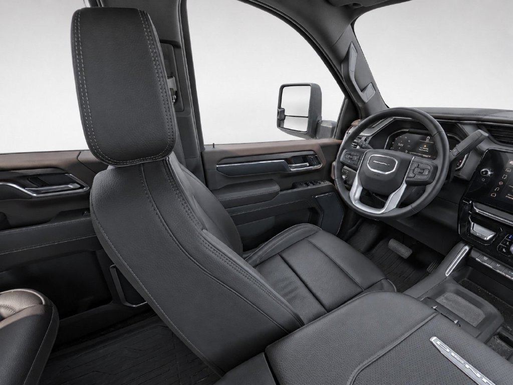 Used 2024 GMC Sierra 2500 Denali w/ Technology Package AWD/4WD image 24