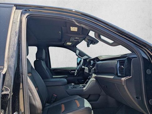 Used 2024 GMC Sierra 2500 AT4 w/ AT4 Premium Plus Package AWD/4WD image 15