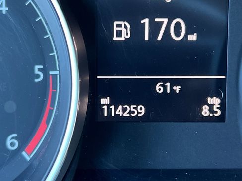 Used 2015 Volkswagen Golf TDI image 25