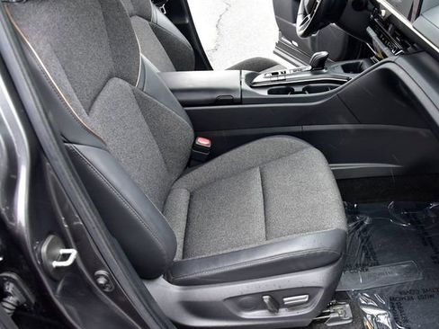 Certified 2023 Toyota Crown XLE image 12