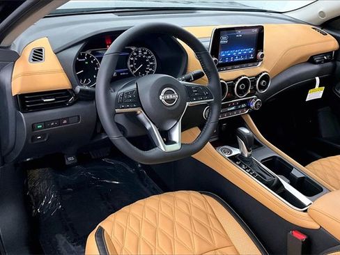 New 2025 Nissan Sentra SV w/ SV Premium Package image 6